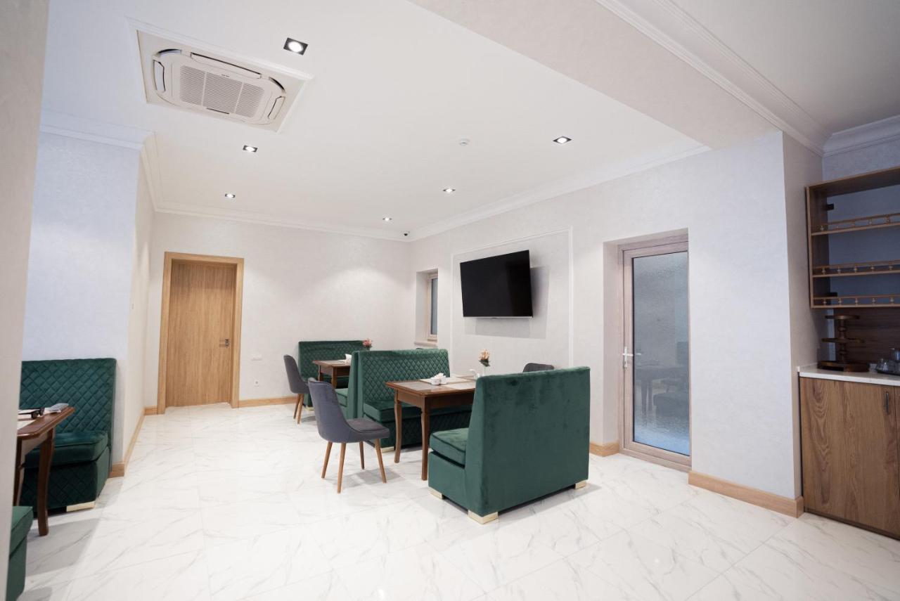 5 Wood Hotel & Spa Tashkent Luaran gambar